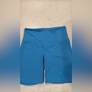 Athleta - Elation Ultra High Rise 7” Biker Short - Electric Blue -
Size: S